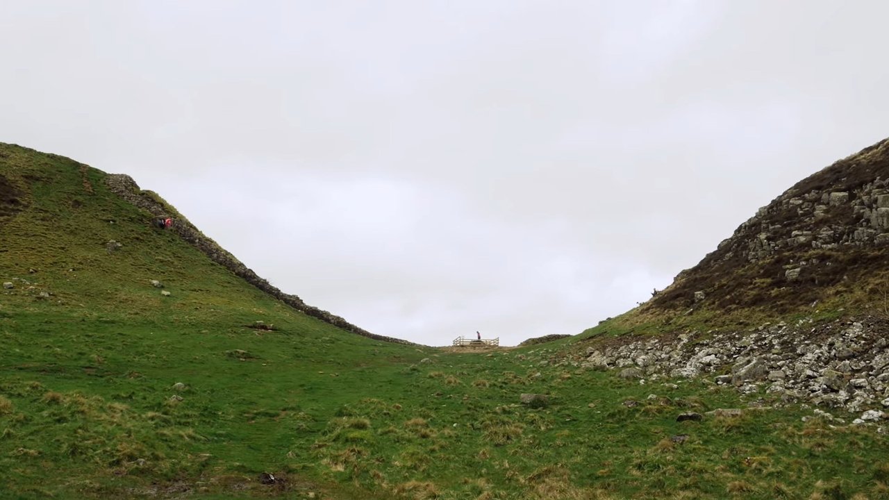 An Unbridgeable Gap Movie Screenshot 3